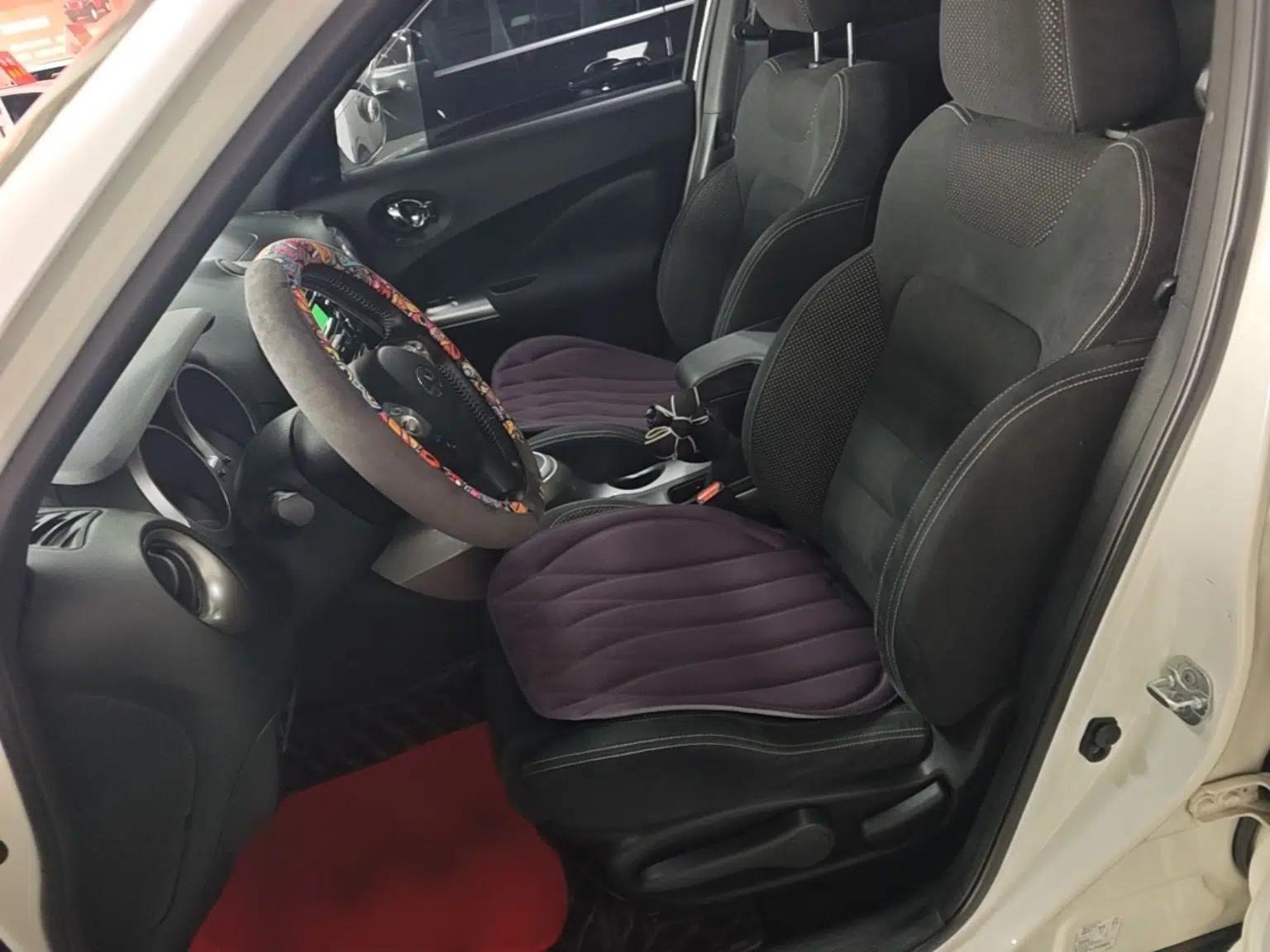 Infiniti ESQ 2014 1.6L Spontaneous Edition — миниатюра 17
