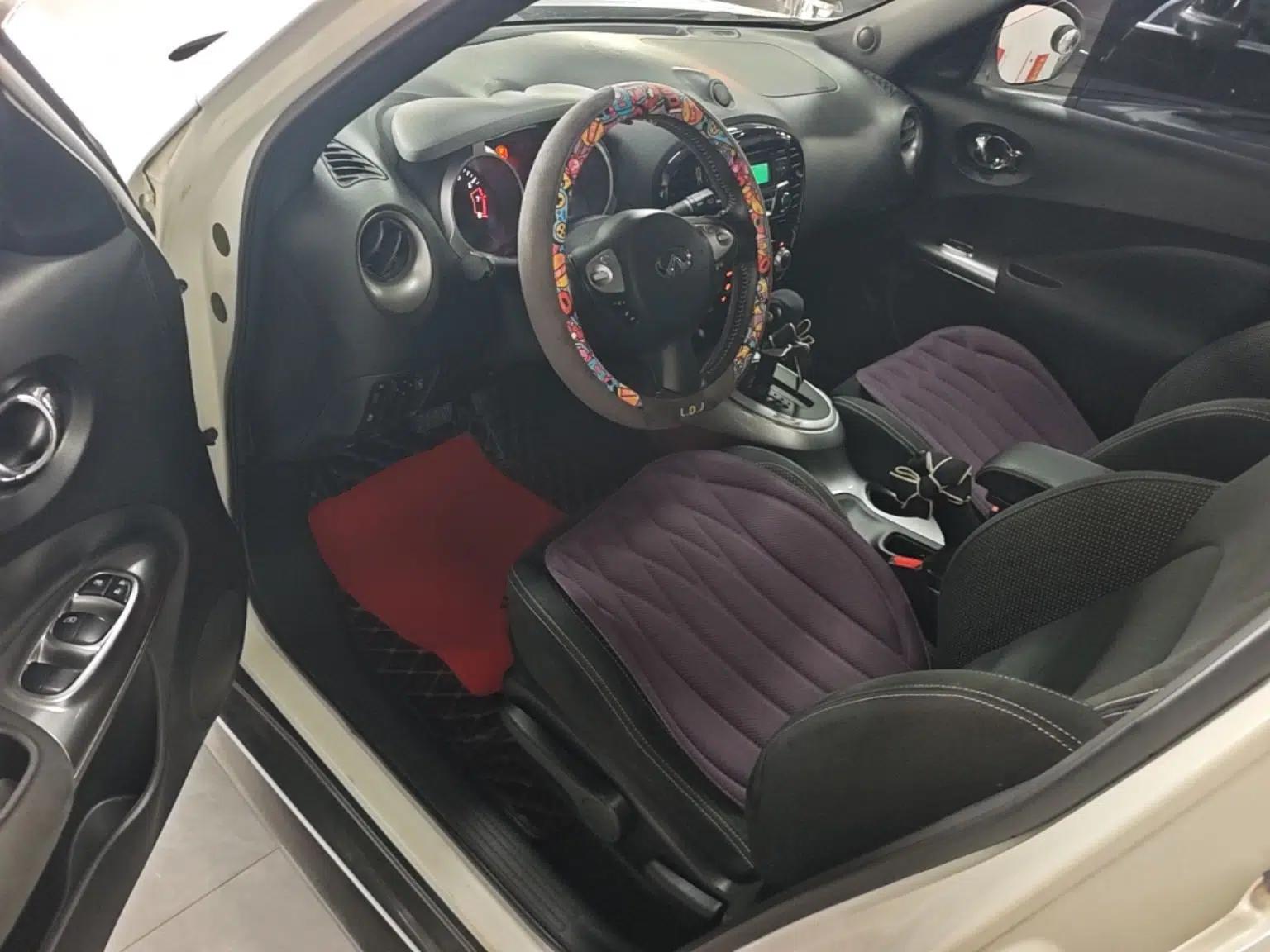 Infiniti ESQ 2014 1.6L Spontaneous Edition — миниатюра 18