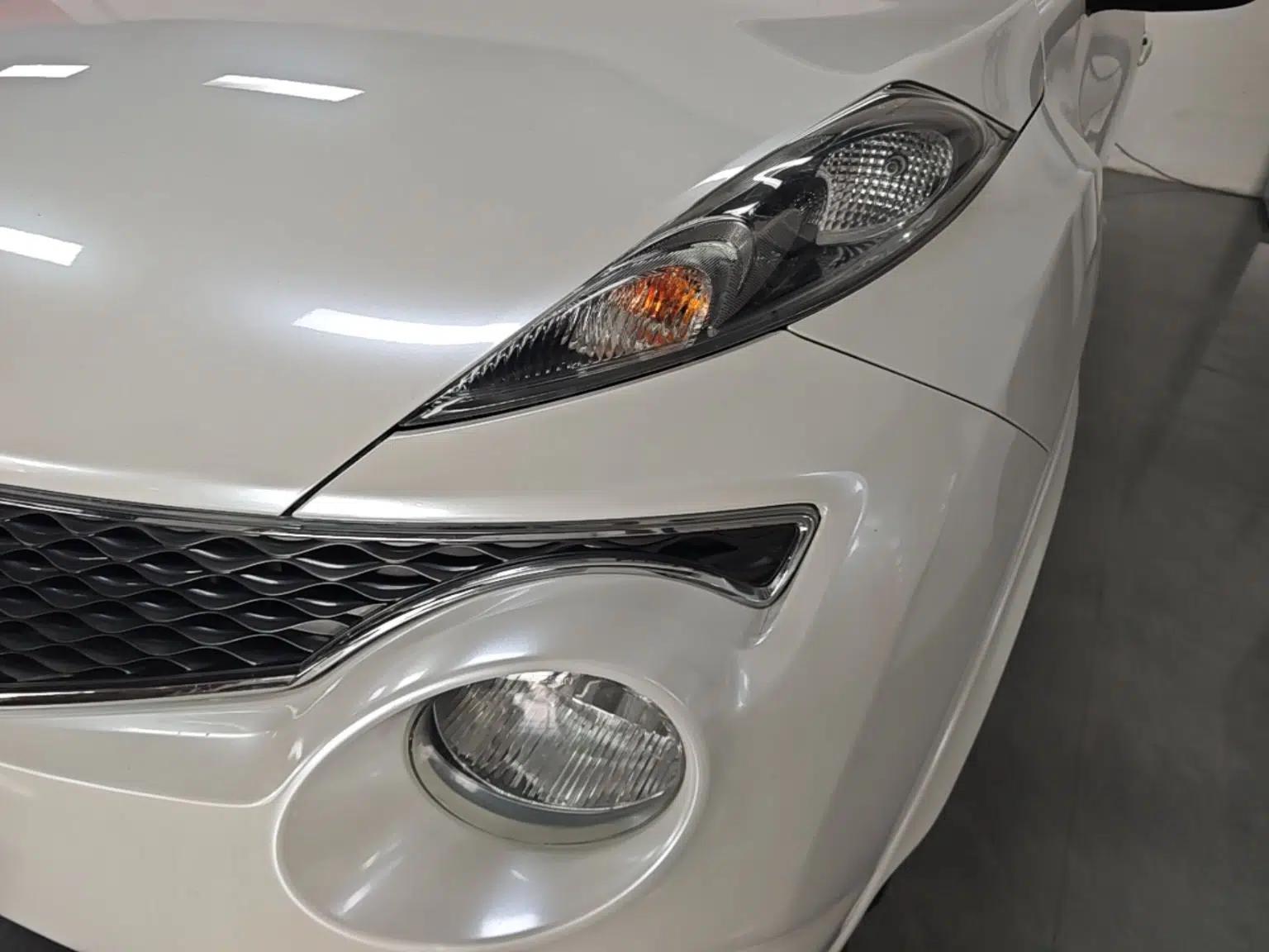 Infiniti ESQ 2014 1.6L Spontaneous Edition — миниатюра 8