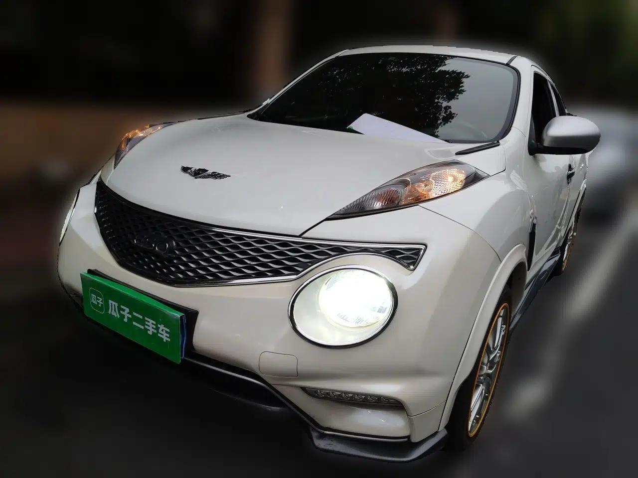 Infiniti ESQ 2014 1.6L Spontaneous Edition — миниатюра 1