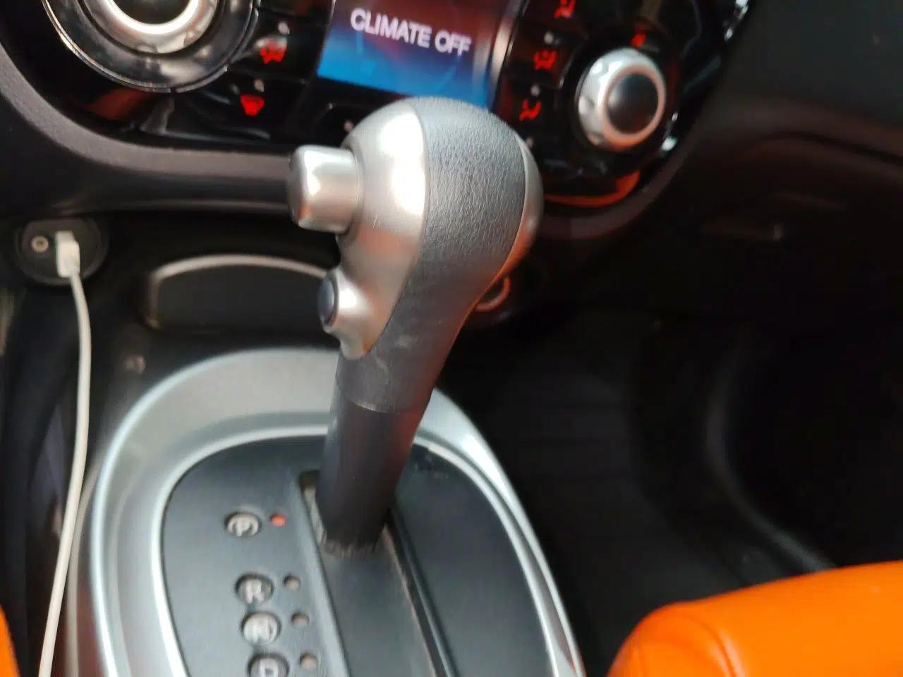 Infiniti ESQ 2014 1.6L Spontaneous Edition — миниатюра 14