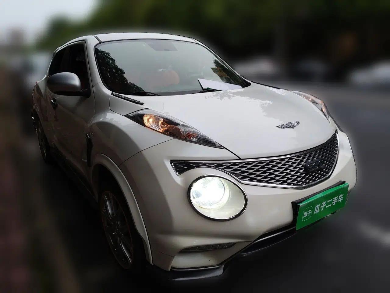 Infiniti ESQ 2014 1.6L Spontaneous Edition — миниатюра 3