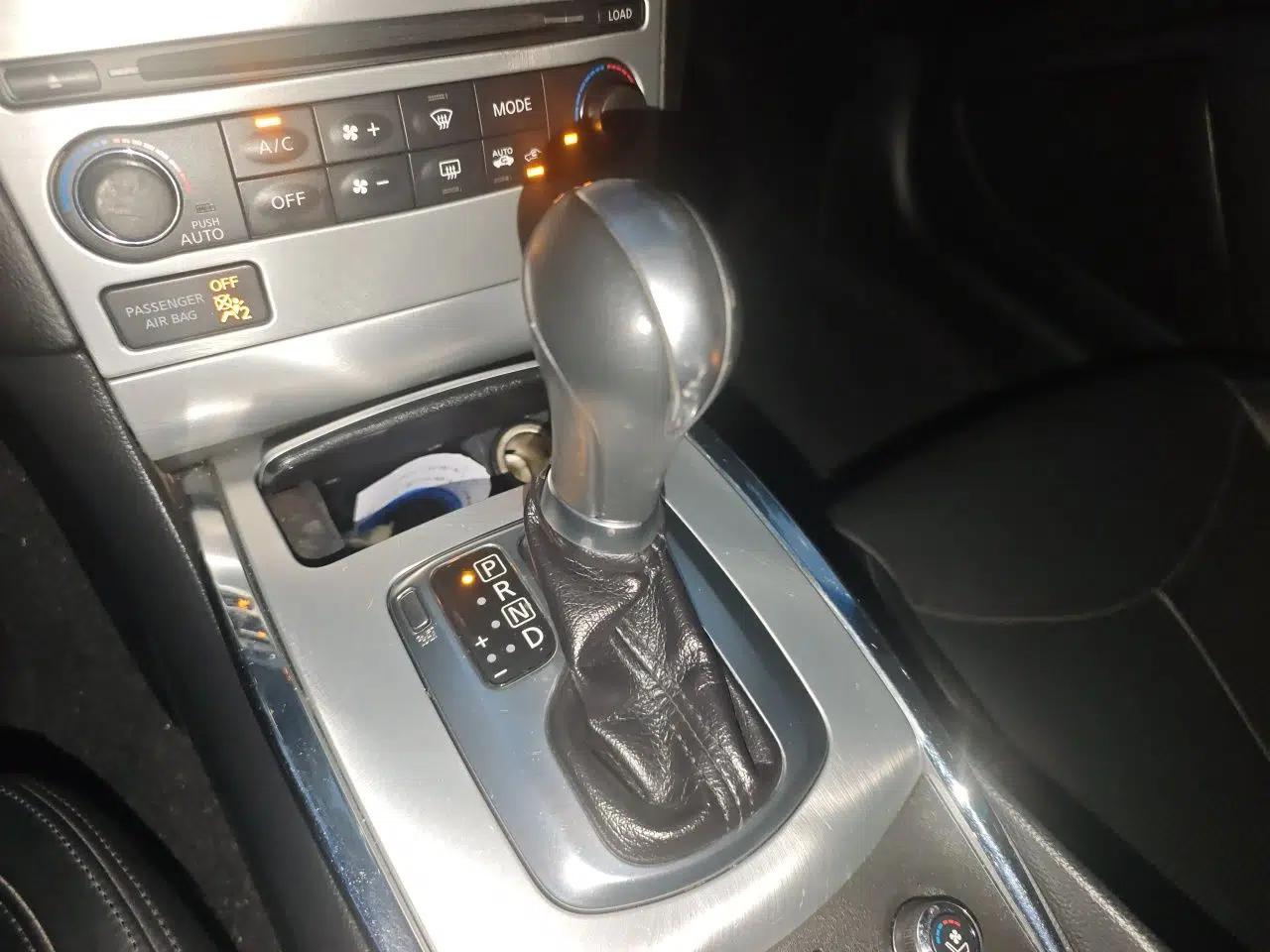 Infiniti Q60 2013 3.7L — миниатюра 14