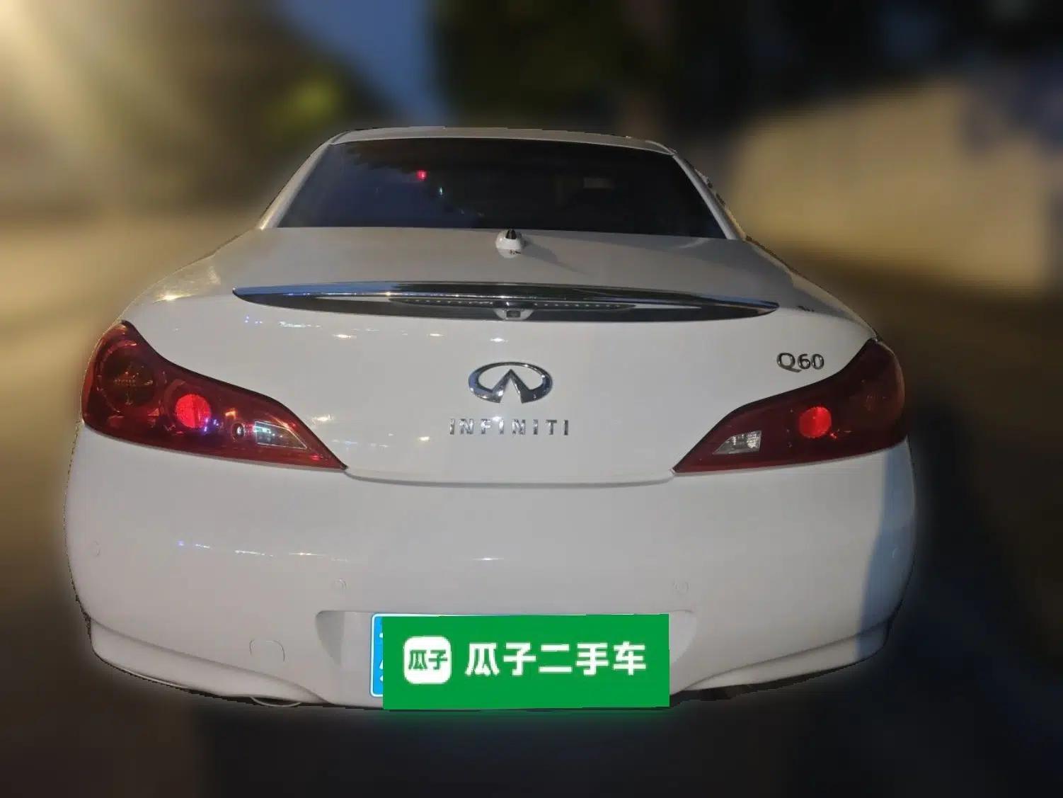 Infiniti Q60 2013 3.7L — миниатюра 5