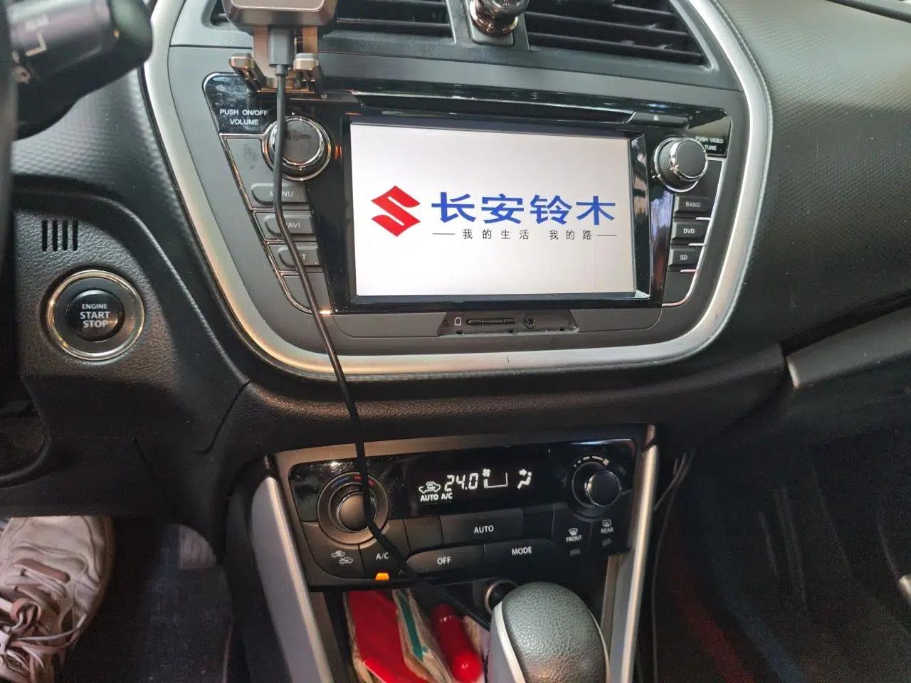 Suzuki S-Cross 2014 1.6L CVT Four-Wheel Drive Luxury Version — миниатюра 13