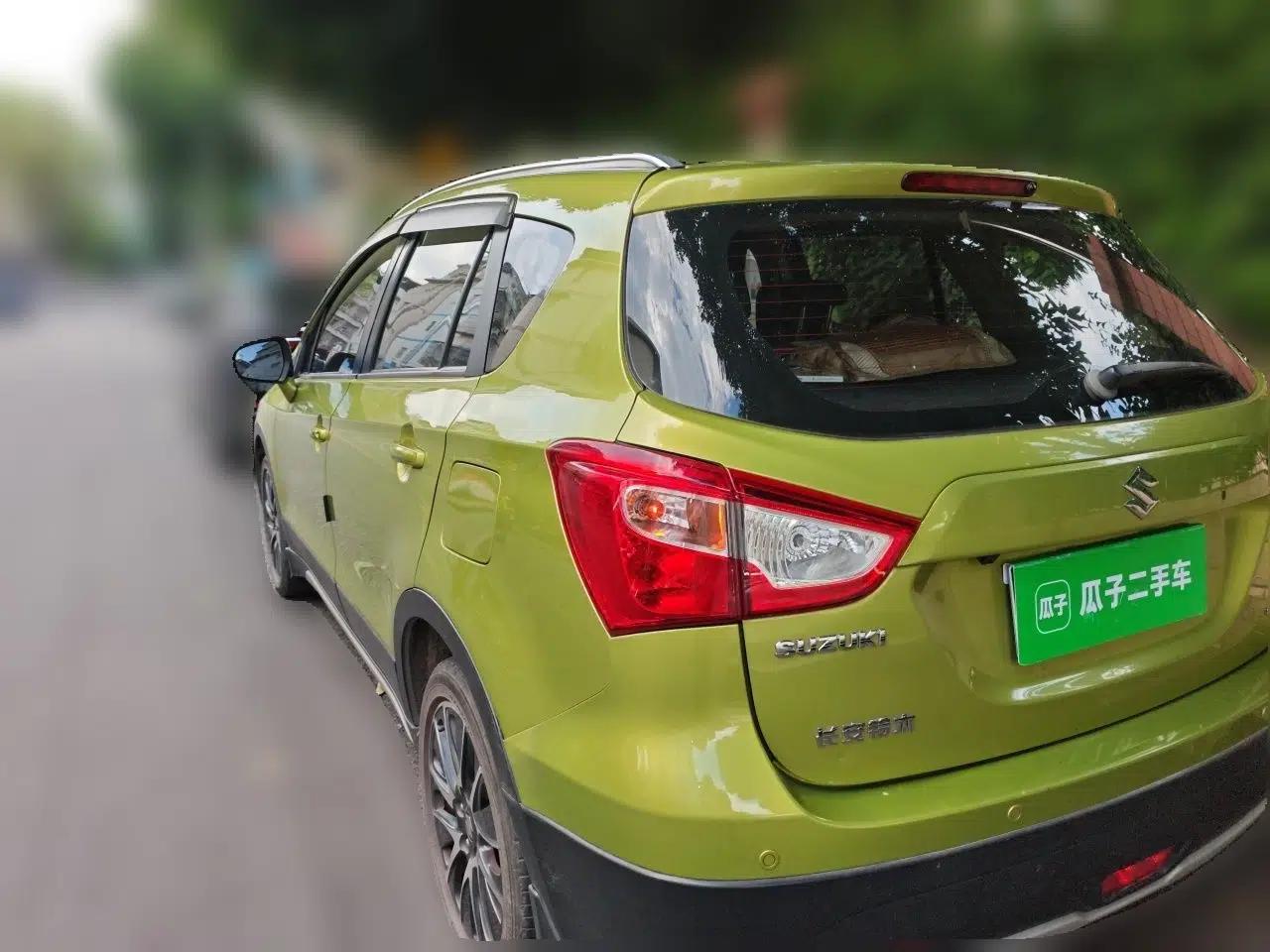 Suzuki S-Cross 2014 1.6L CVT Four-Wheel Drive Luxury Version — миниатюра 4