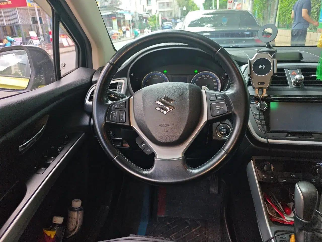 Suzuki S-Cross 2014 1.6L CVT Four-Wheel Drive Luxury Version — миниатюра 10