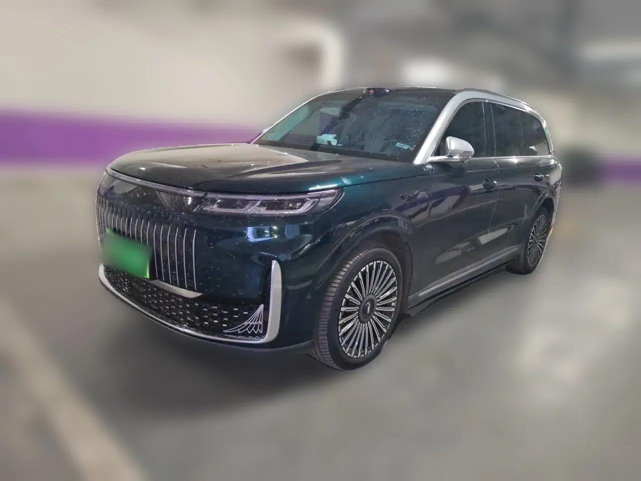 Chery Fengyun T11 2026 Model 220 All-Wheel Drive Family Fun Edition — миниатюра 1