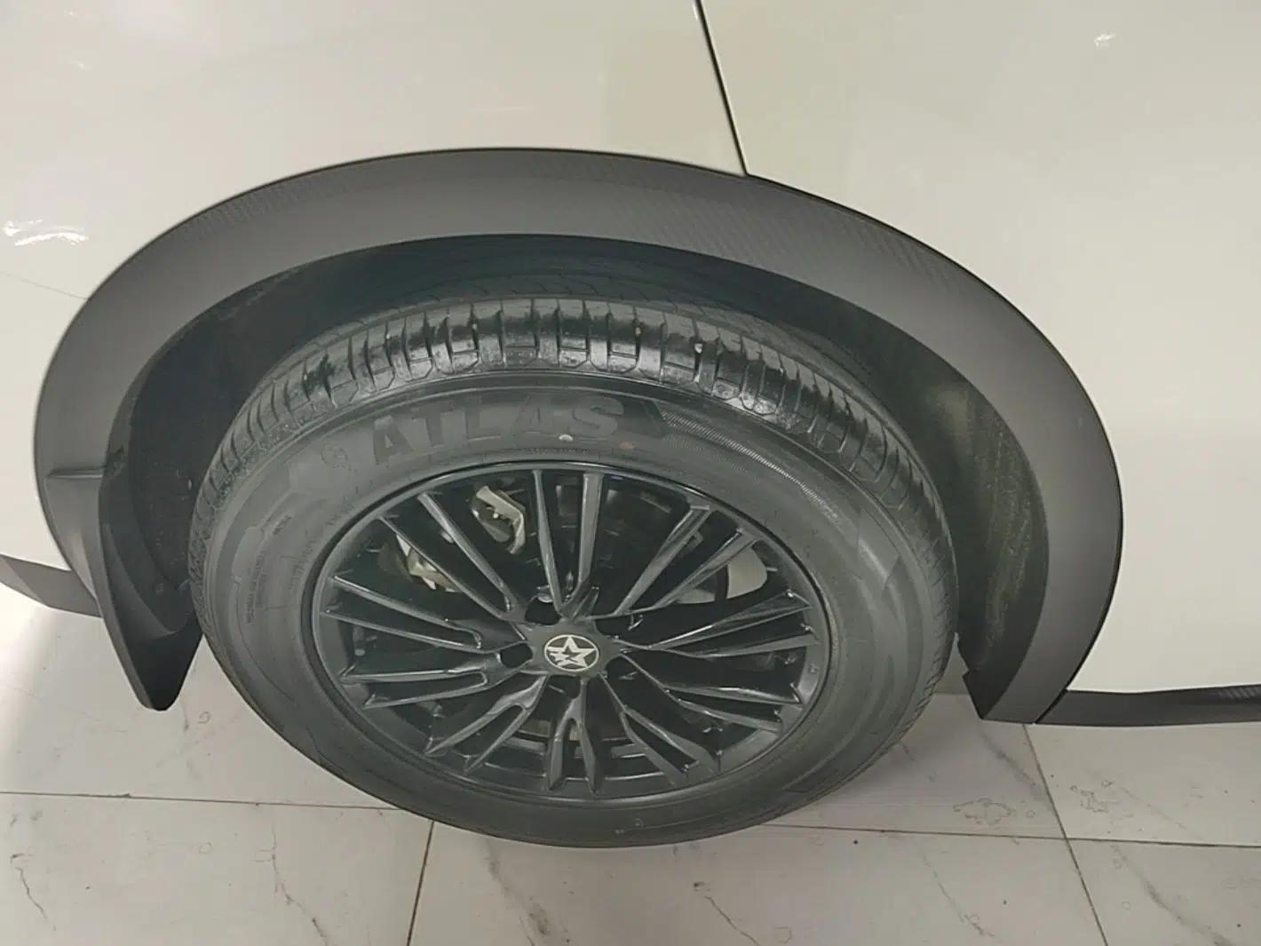 Venucia V 2023 260T Idol Edition Pro — миниатюра 11