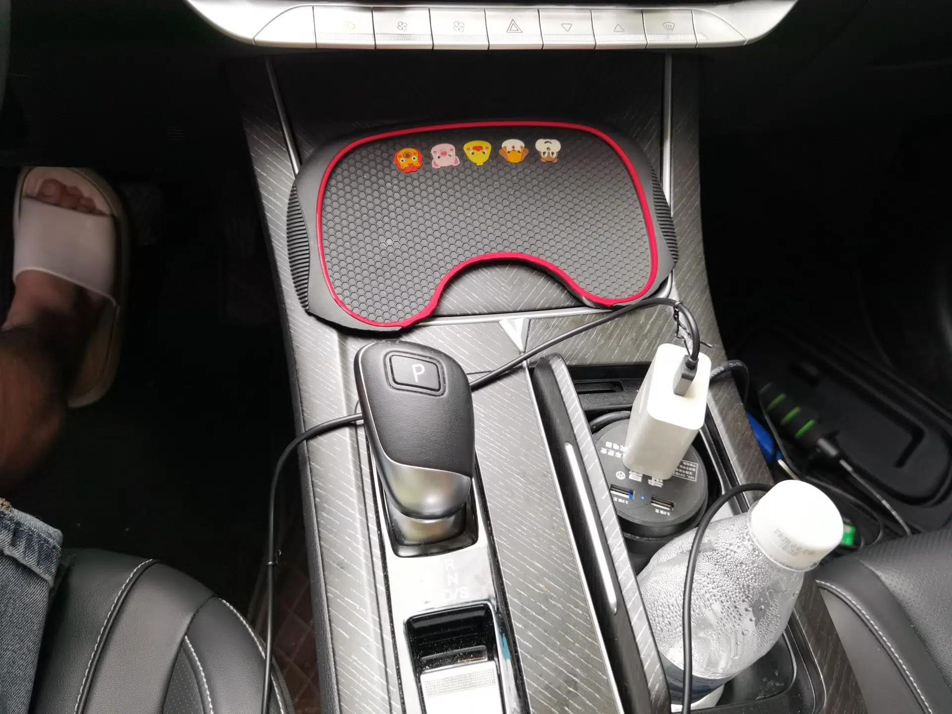 Venucia V 2022 260T Black Horse Edition · Idol — миниатюра 14