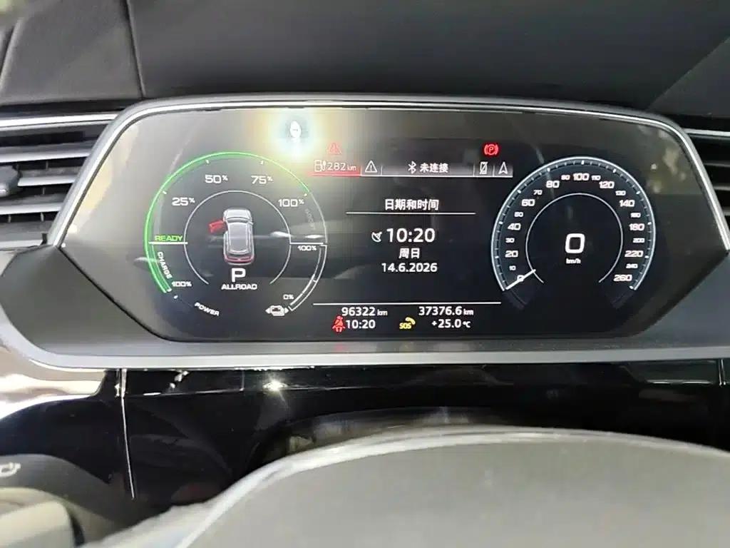 Audi e-tron (Imported) 2019 55 quattro Technology Edition — миниатюра 12