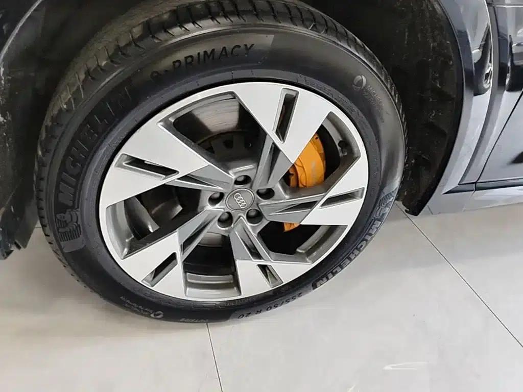 Audi e-tron (Imported) 2019 55 quattro Technology Edition — миниатюра 23
