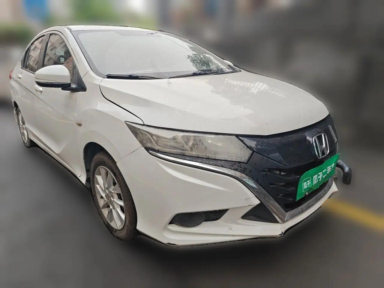 Honda Gienia 2017 1.5L CVT Classic Edition — миниатюра 3