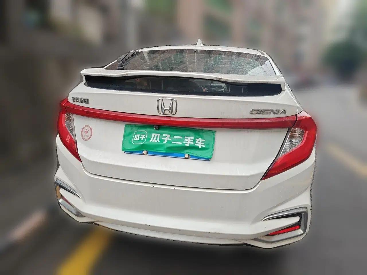Honda Gienia 2017 1.5L CVT Classic Edition — миниатюра 5