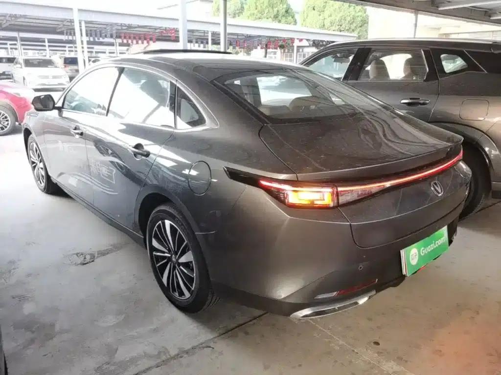 Changan Eado PHEV 2025 Smart Blue Whale 145KM Battleship Edition — миниатюра 5