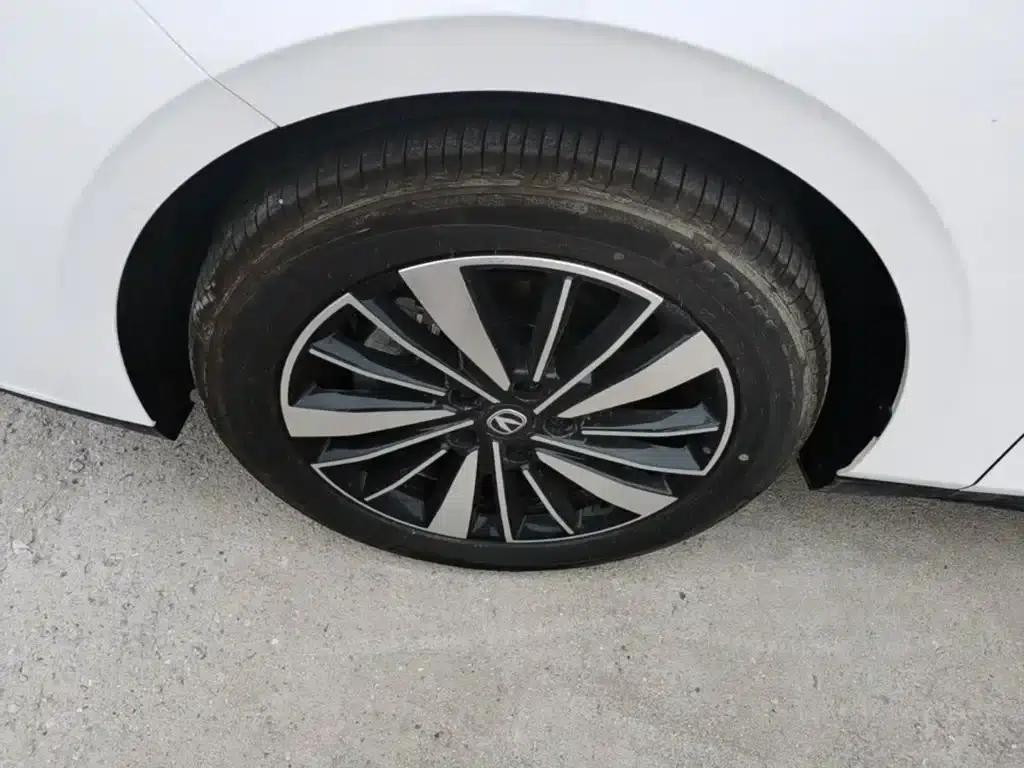 Changan Eado PHEV 2025 Smart Blue Whale 145KM Battleship Edition — миниатюра 23