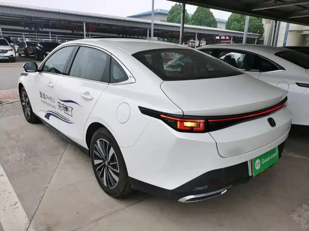 Changan Eado PHEV 2025 Smart Blue Whale 145KM Battleship Edition — миниатюра 5
