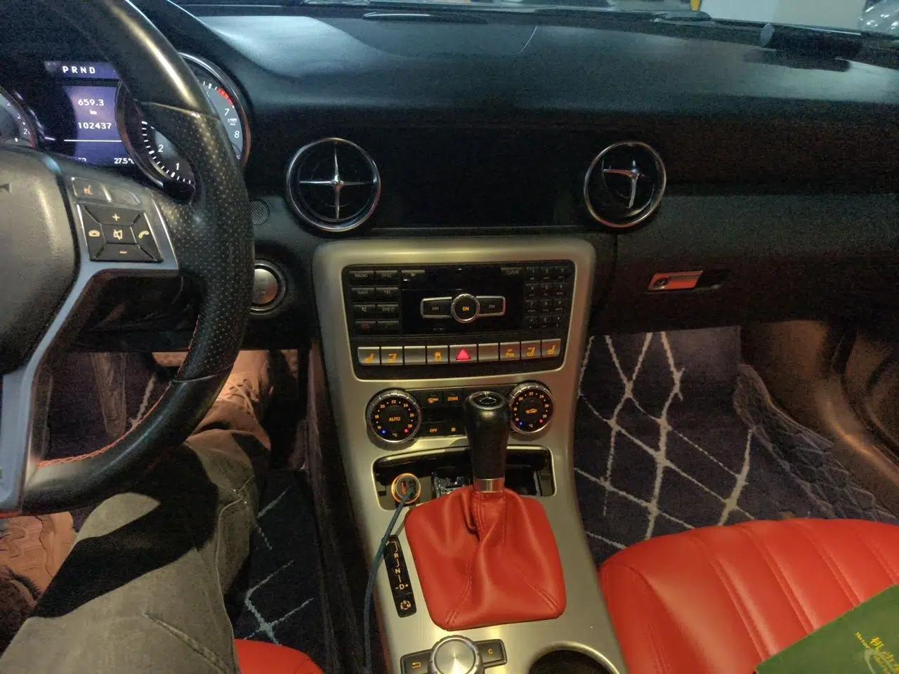 Mercedes-Benz SLK-Class 2011 SLK 200 Luxury Sports Model — миниатюра 13