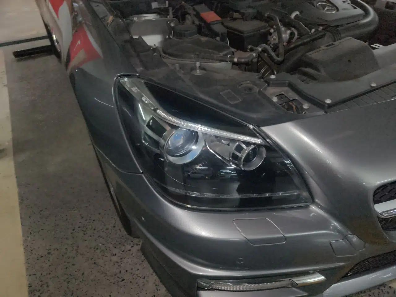 Mercedes-Benz SLK-Class 2011 SLK 200 Luxury Sports Model — миниатюра 7