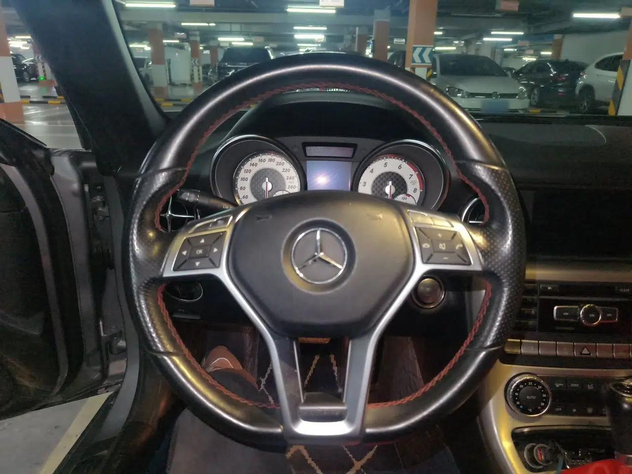 Mercedes-Benz SLK-Class 2011 SLK 200 Luxury Sports Model — миниатюра 10