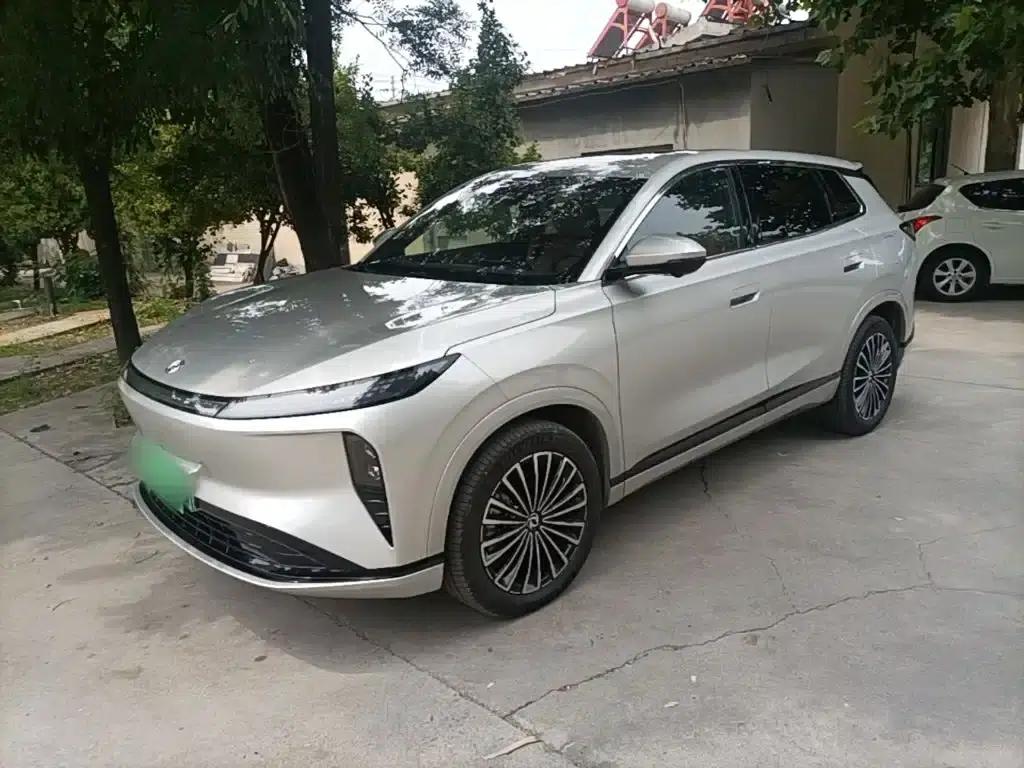 Dongfeng Fengshen L8 2025 Model 185KM Dream Edition — миниатюра 1