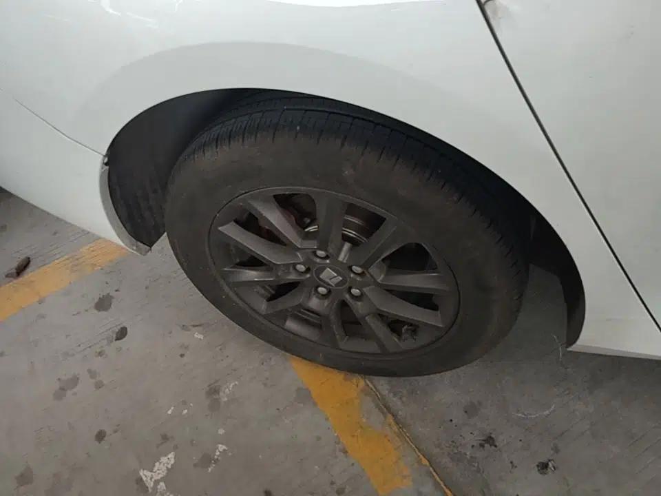 Baojun RC-5 2020 1.5L CVT Smart Elite Edition — миниатюра 11