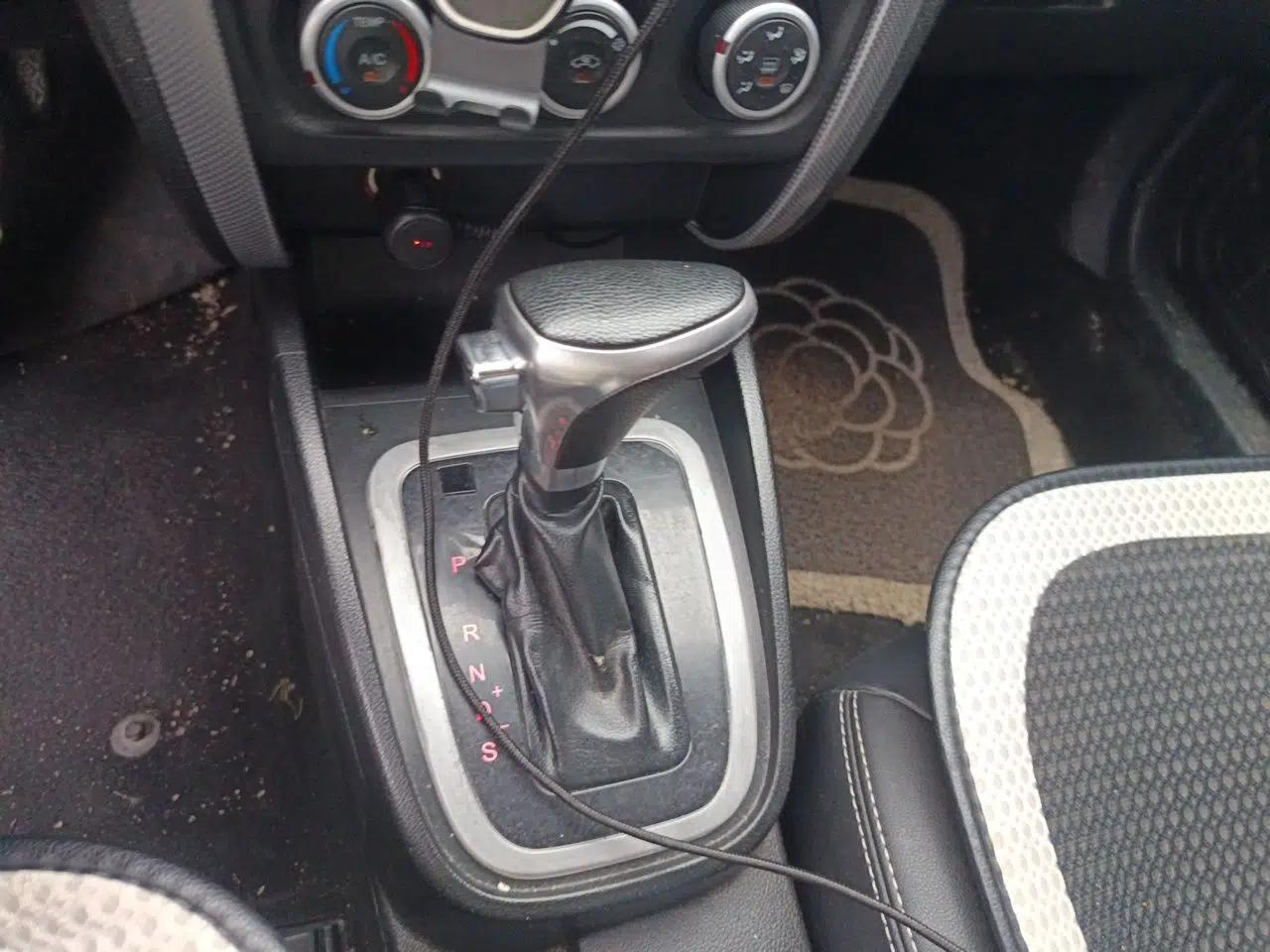 Bestune B30 2016 1.6L Automatic Luxury Model — миниатюра 14