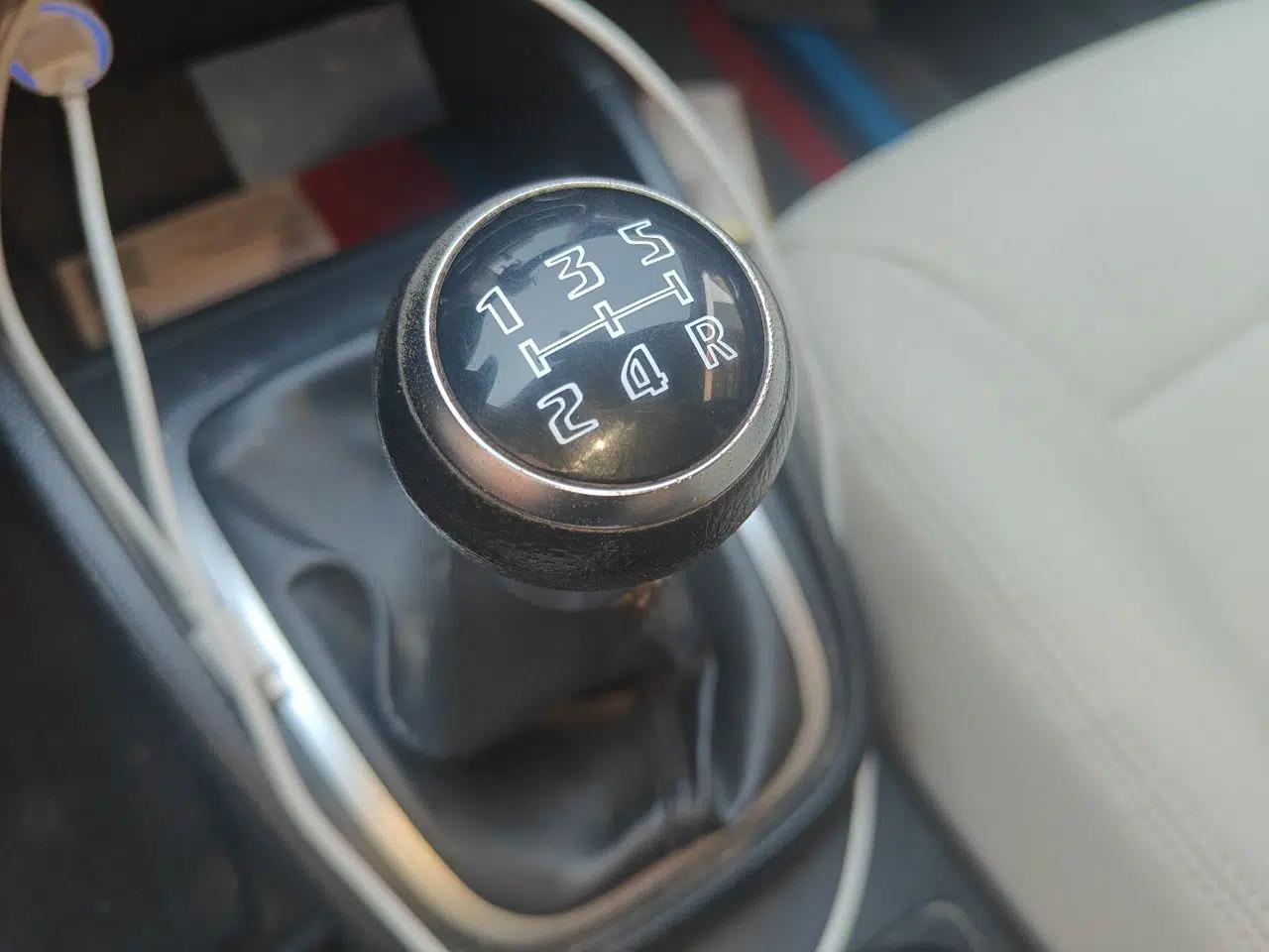 Bestune B30 2016 1.6L manual luxury version — миниатюра 14