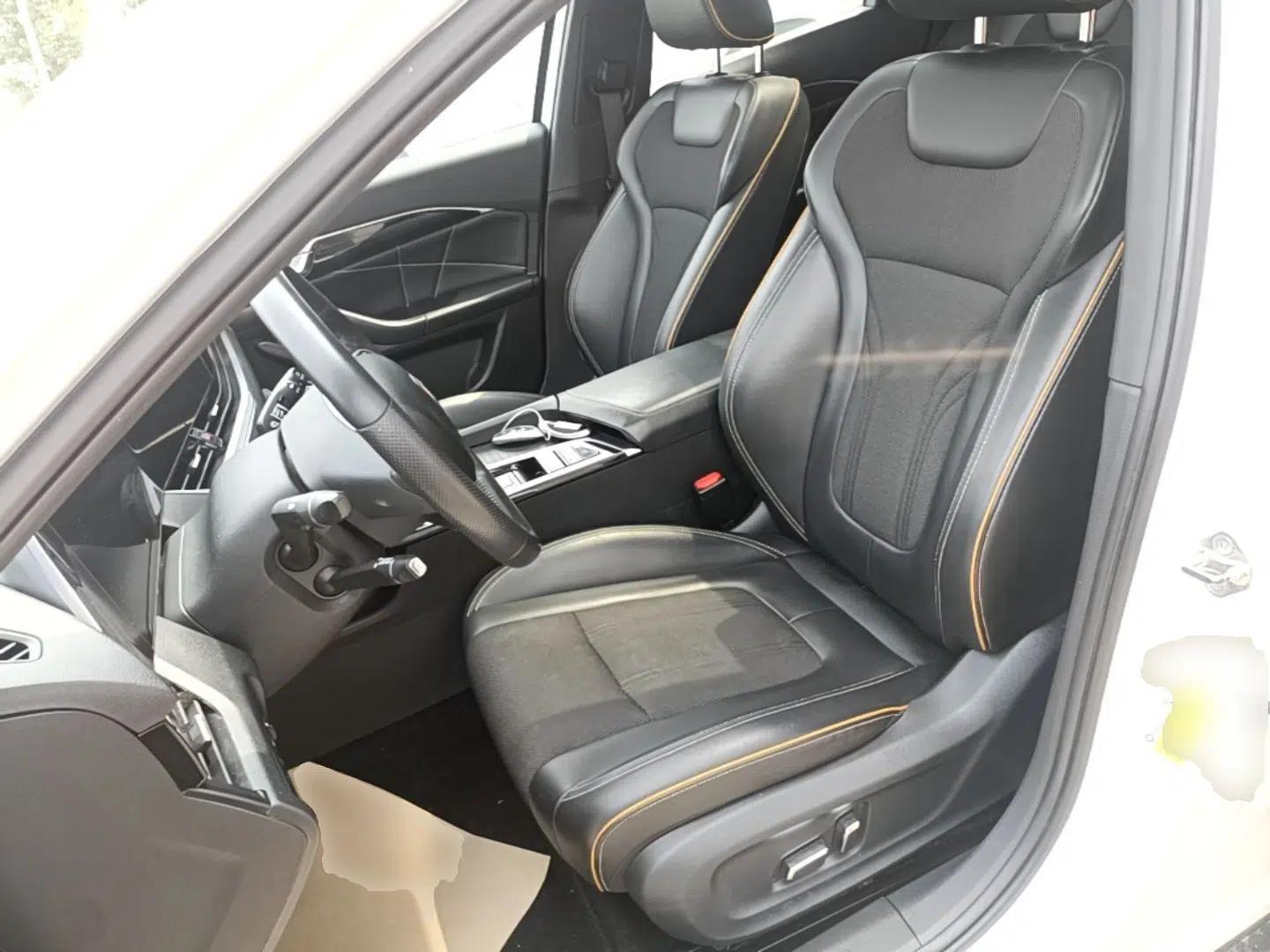 Bestune B70S 2022 1.5T Smart Trend Leader — миниатюра 17