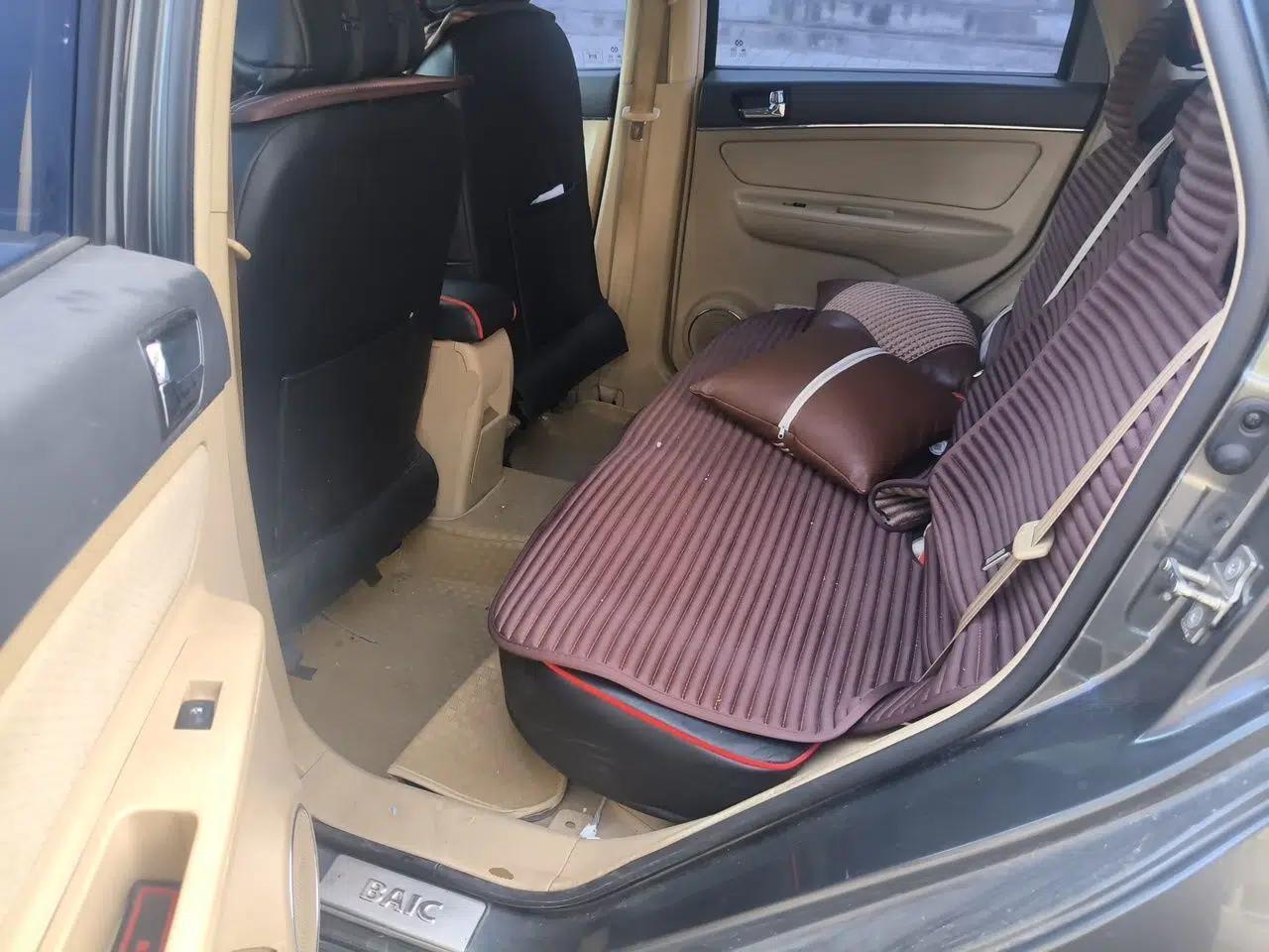 BAIC E Series 2012 Hatchback 1.5L Automatic Leshang Version — миниатюра 17