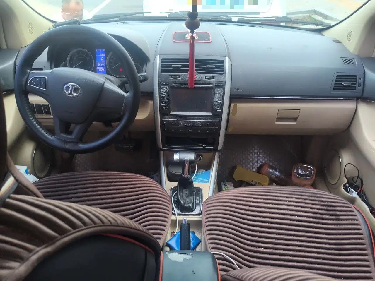 BAIC E Series 2012 Hatchback 1.5L Automatic Leshang Version — миниатюра 9