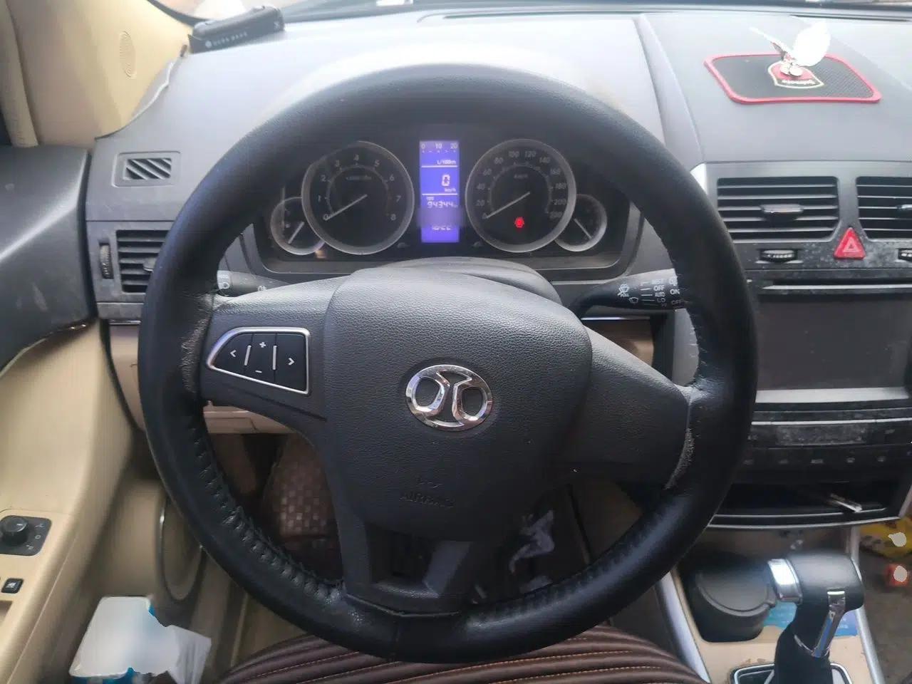 BAIC E Series 2012 Hatchback 1.5L Automatic Leshang Version — миниатюра 10