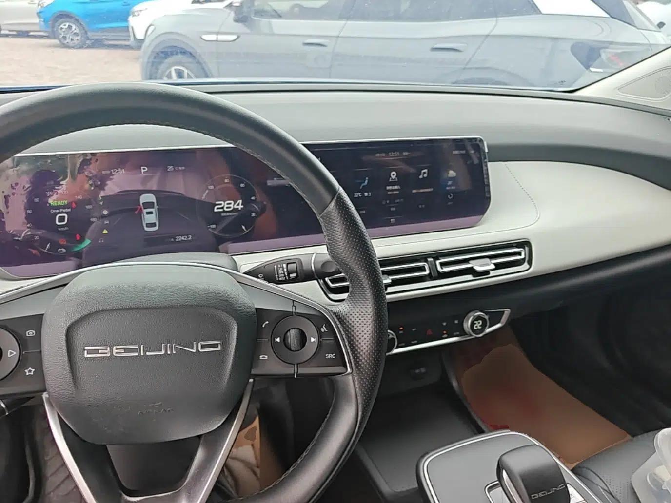 BAIC Beijing EU5 PLUS 2023 R500 Premium Edition — миниатюра 12
