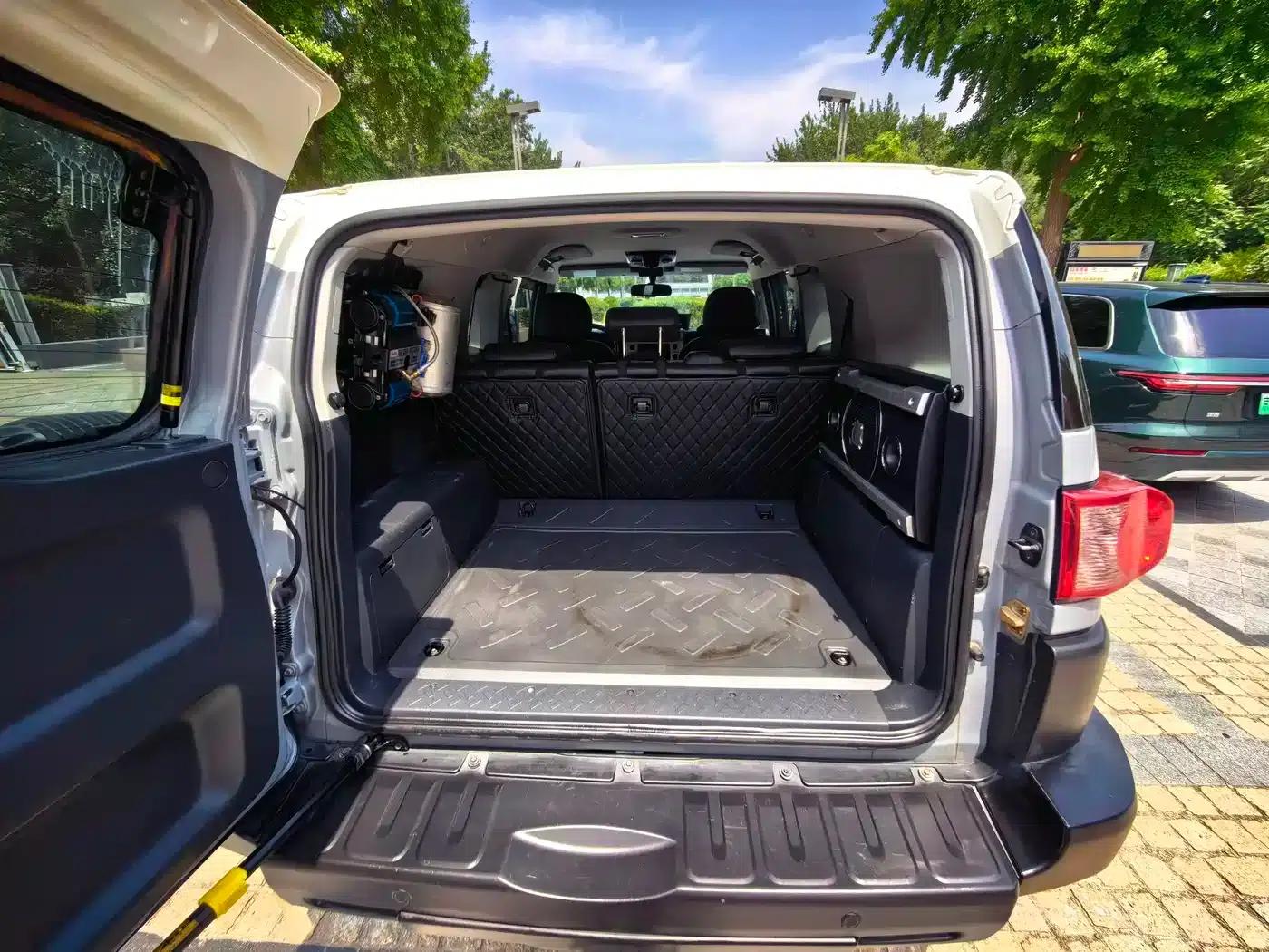 2019 FJ Cruiser 4.0L Extreme Sport Top-of-the-line Edition — миниатюра 11