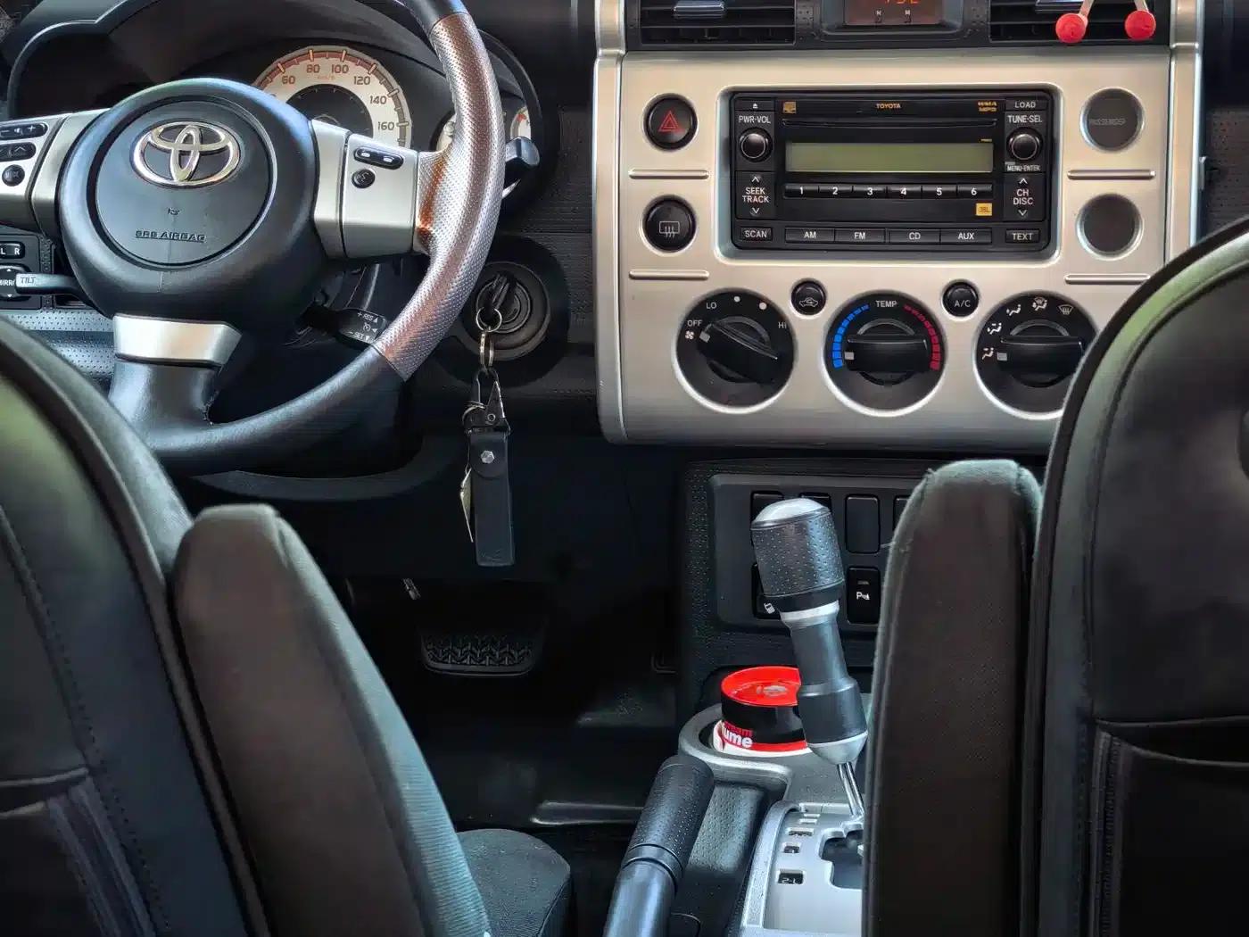 2019 FJ Cruiser 4.0L Extreme Sport Top-of-the-line Edition — миниатюра 13
