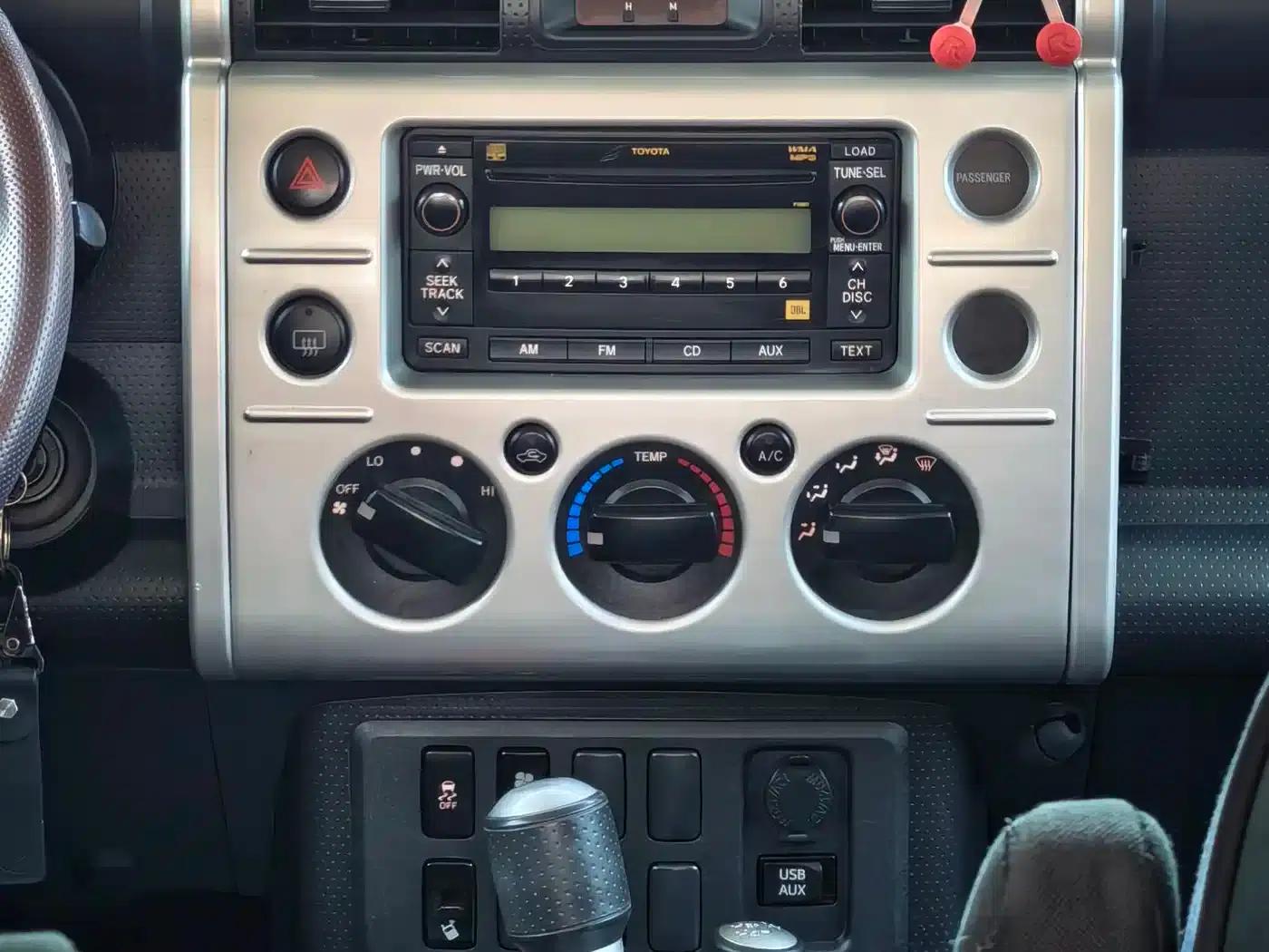 2019 FJ Cruiser 4.0L Extreme Sport Top-of-the-line Edition — миниатюра 14