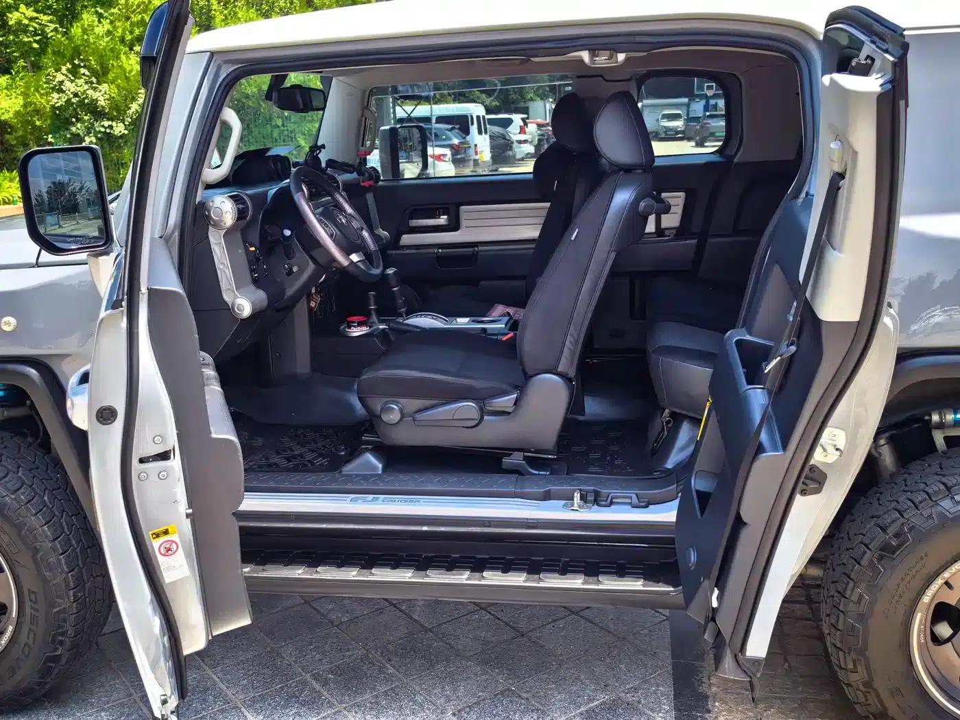 2019 FJ Cruiser 4.0L Extreme Sport Top-of-the-line Edition — миниатюра 15
