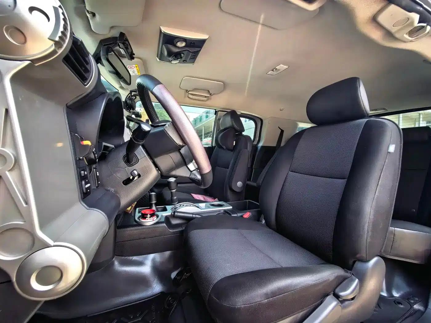 2019 FJ Cruiser 4.0L Extreme Sport Top-of-the-line Edition — миниатюра 18