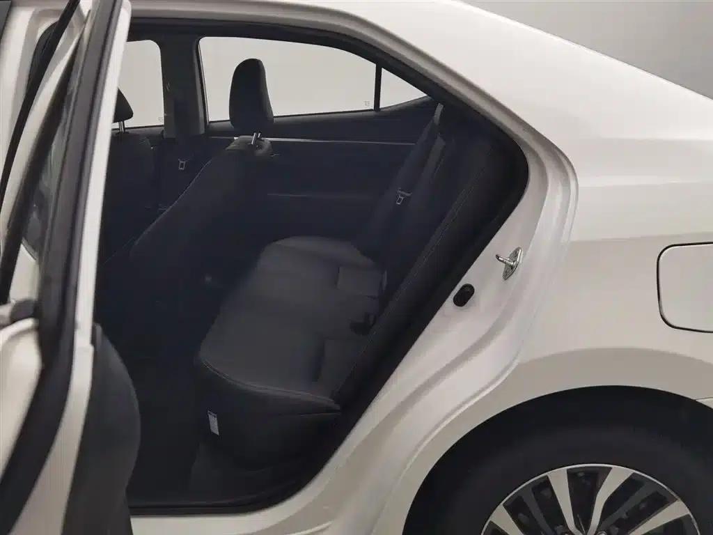 Corolla Hybrid E+ 2020 1.8L E-CVT Comfort Edition — миниатюра 15