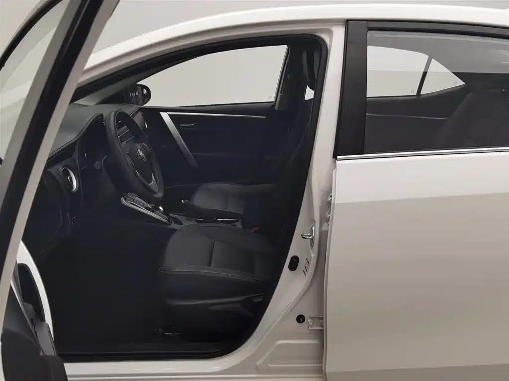 Corolla Hybrid E+ 2020 1.8L E-CVT Comfort Edition — миниатюра 10