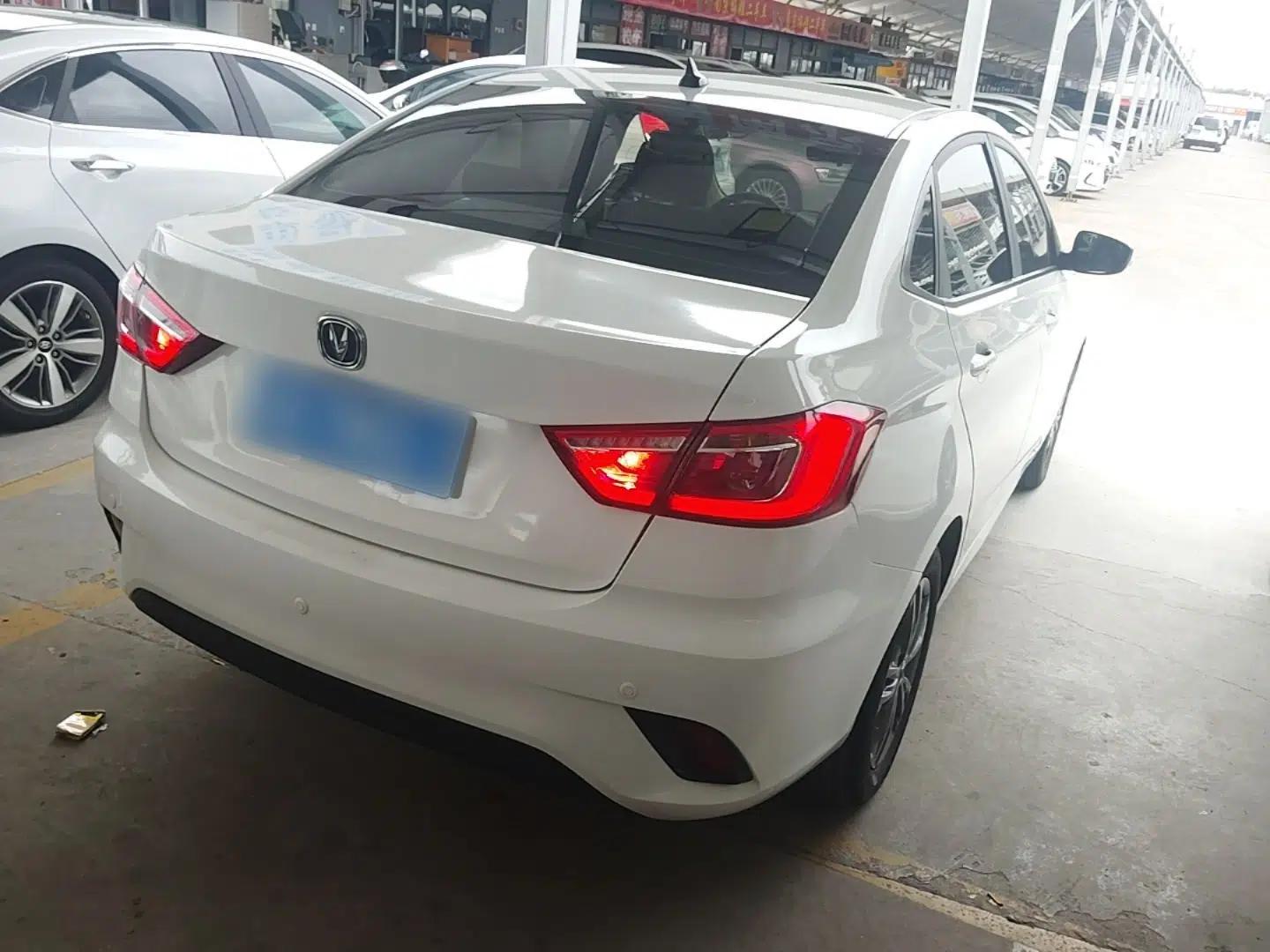 CHANGAN Eado DT 2019 1.6L Manual Comfort Model China VI Standard — миниатюра 6