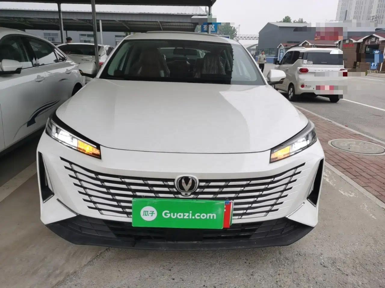 CHANGAN Eado PHEV 2025 Smart New Blue Whale 145KM Battleship Edition — миниатюра 2