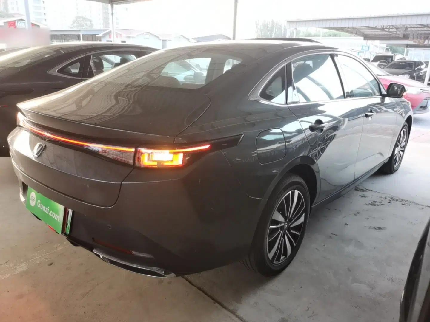 CHANGAN Eado PHEV 2025 Smart New Blue Whale 145KM Battleship Edition — миниатюра 6