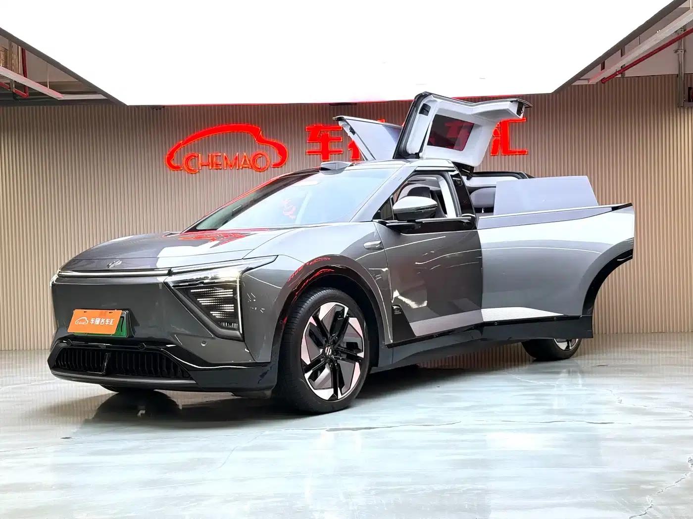 HiPhi Y 2023 560km Elite Edition — миниатюра 2