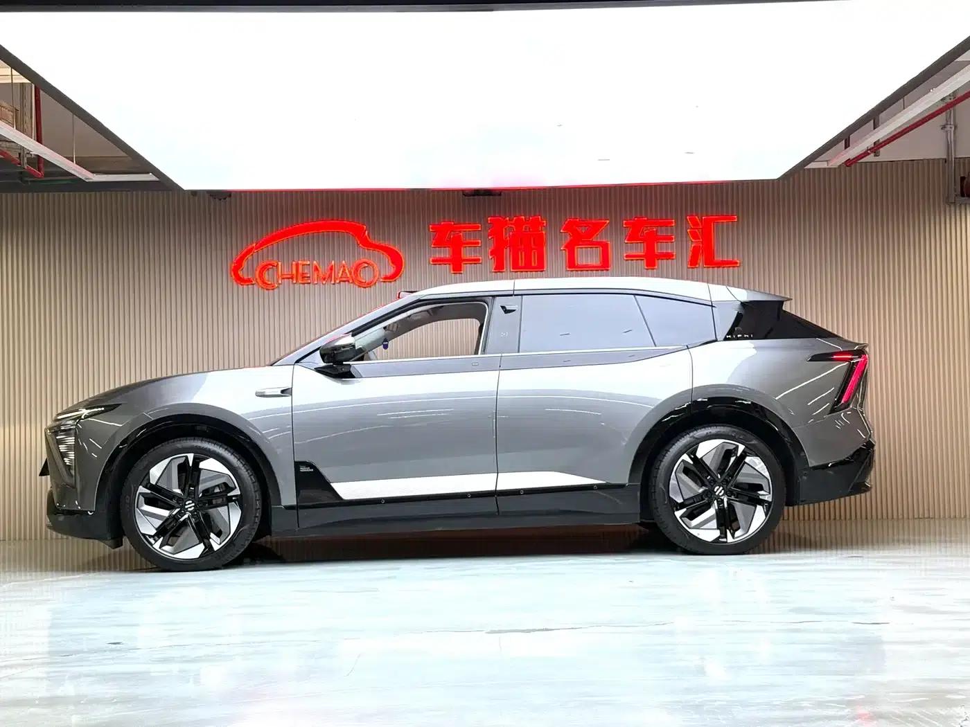 HiPhi Y 2023 560km Elite Edition — миниатюра 11
