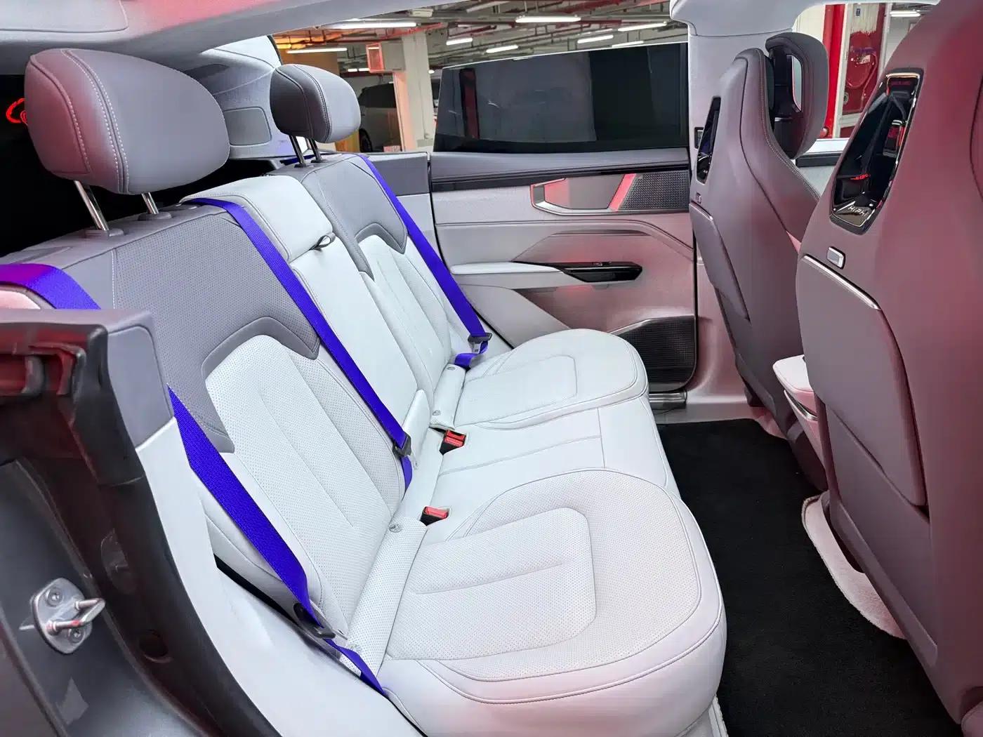 HiPhi Y 2023 560km Elite Edition — миниатюра 7
