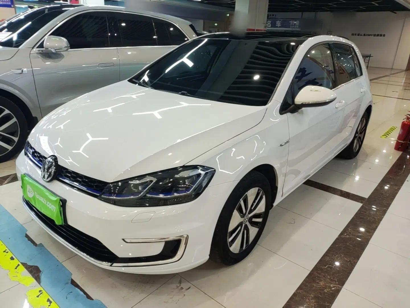 Volkswagen Golf Pure Electric 2020 Chari — миниатюра 1