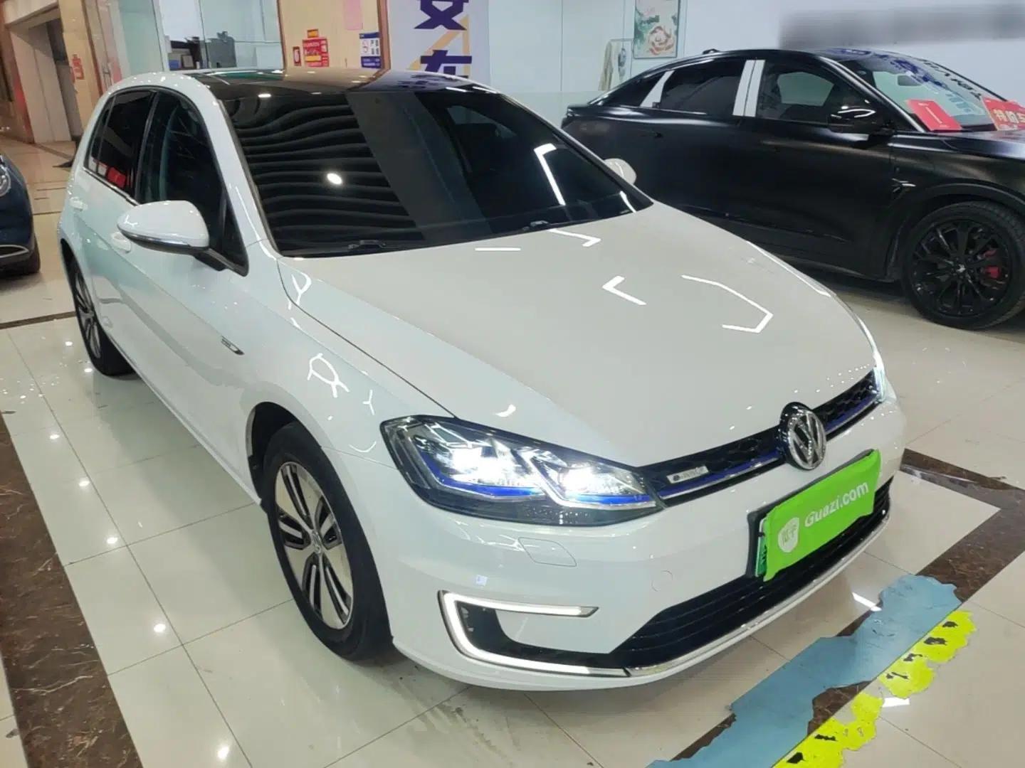 Volkswagen Golf Pure Electric 2020 Chari — миниатюра 3