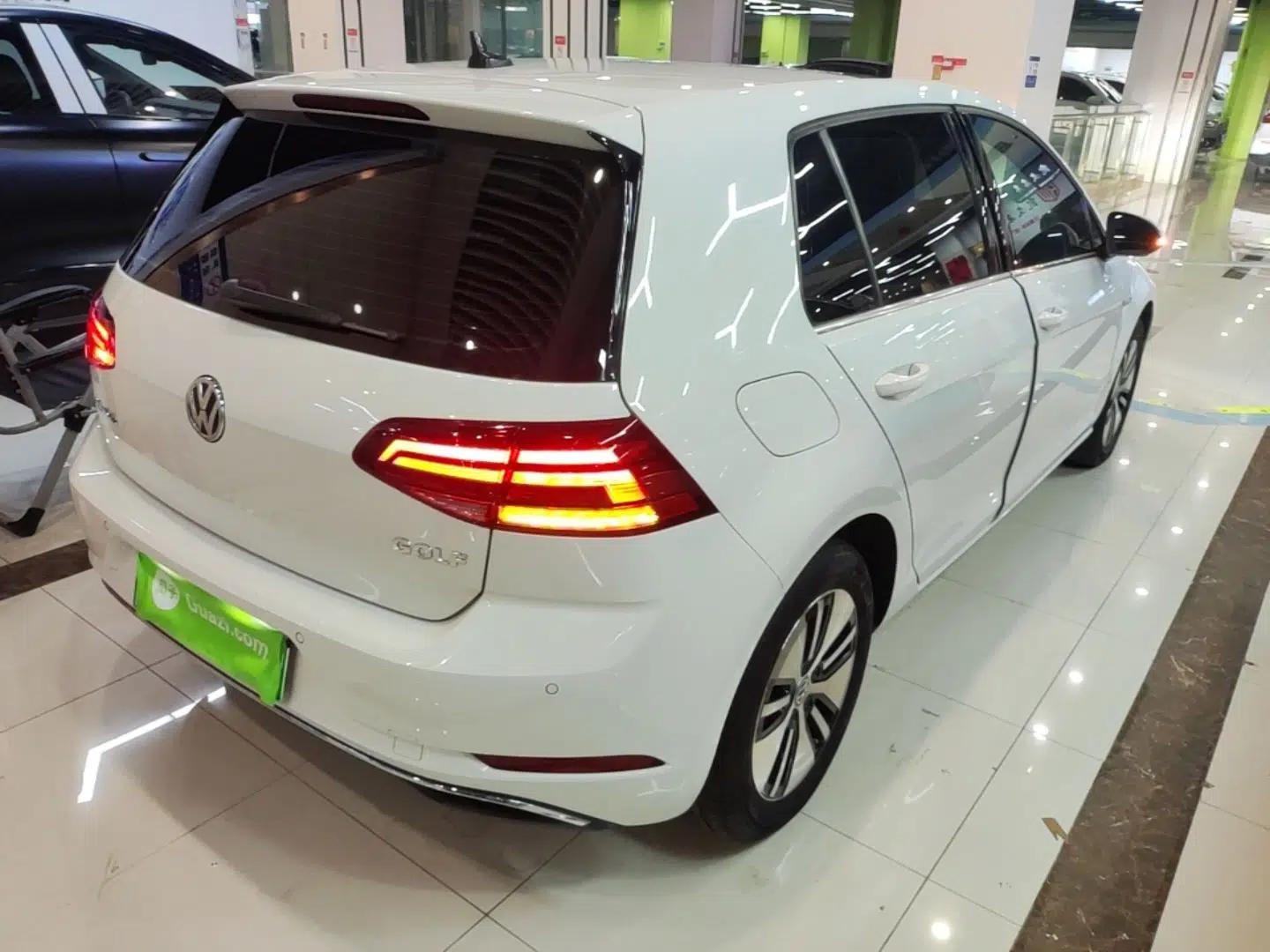 Volkswagen Golf Pure Electric 2020 Chari — миниатюра 6