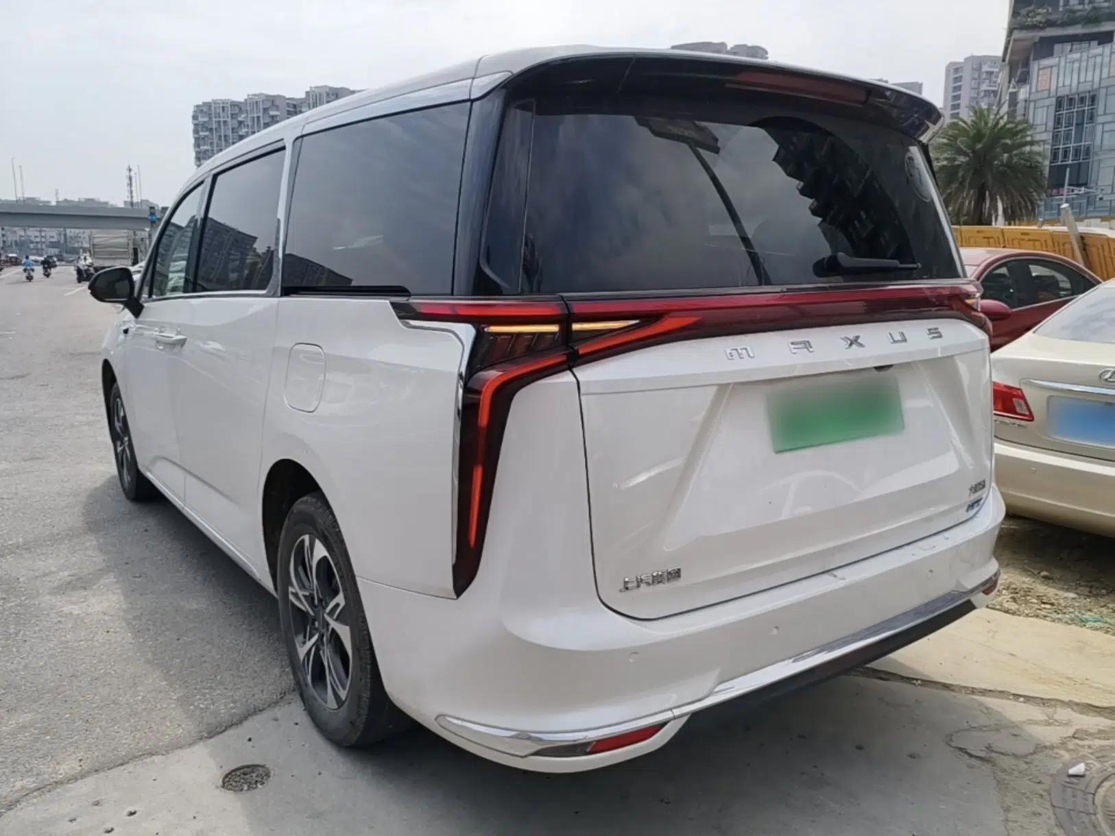 SAIC MAXUS Dajia 9 2024 Super Hybrid Long-Range Prairie Edition 7-Seater — миниатюра 4
